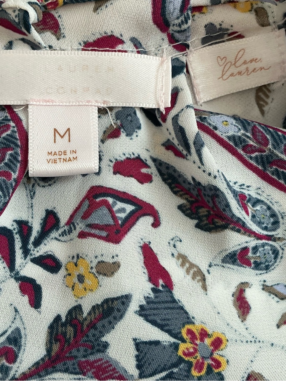 LC Lauren Conrad | White Floral Back Tie Blouse size Medium - Picture 6 of 10